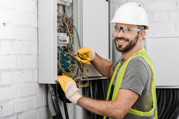 Best Circuit Breaker Repair  in East Marion, NY